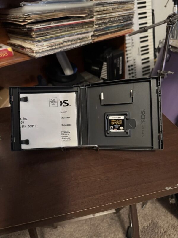 Space Invaders Extreme - Image 3