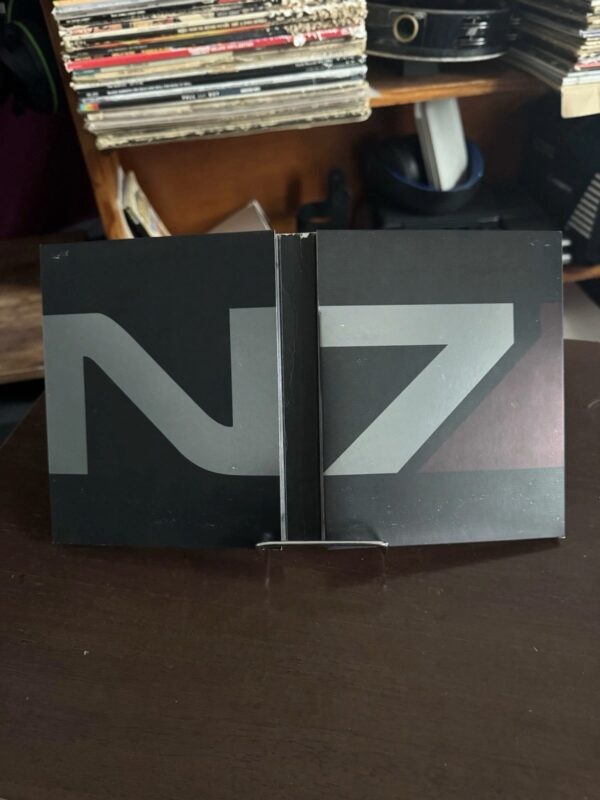 Mass Effect Trilogy - Image 3