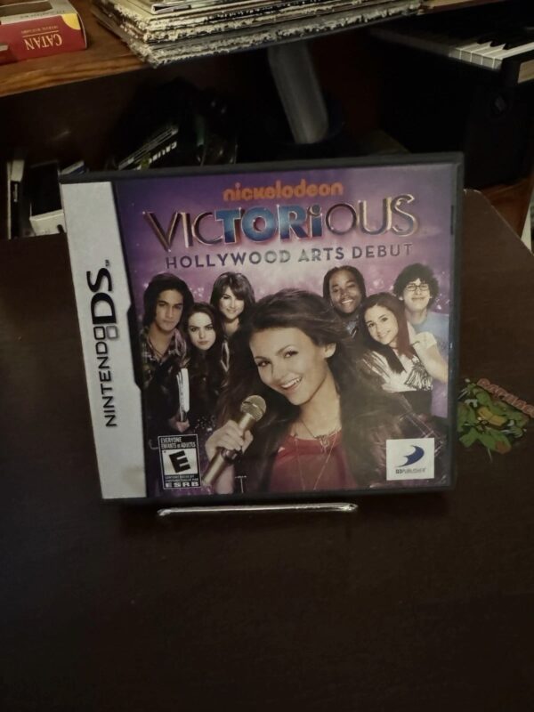 Victorious: Hollywood Arts Debut